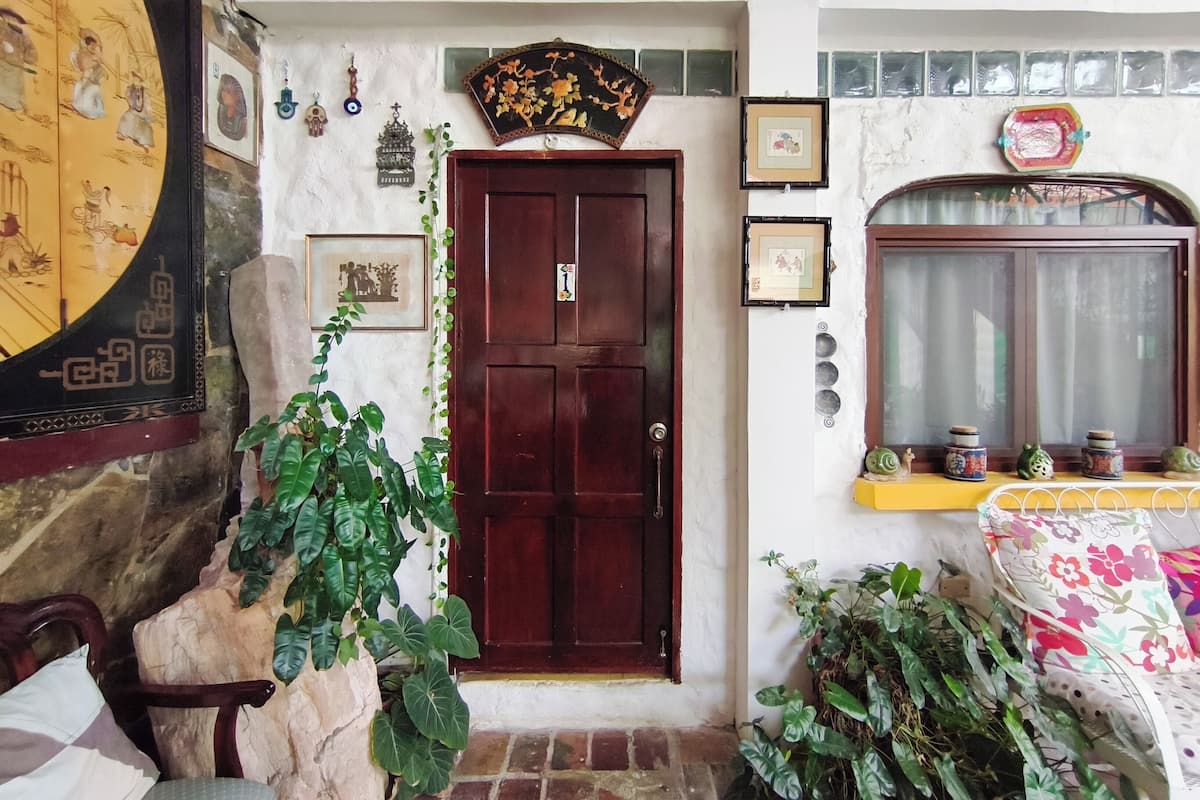 Classic Triple Room, Courtyard View, Ground Floor | Premium bedding, individually decorated, individually furnished