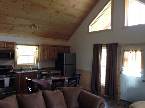 Cooperstown Double Play Cabins 3 Near Baseball