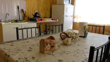 标准小屋, 2 间卧室 | 客房内用餐