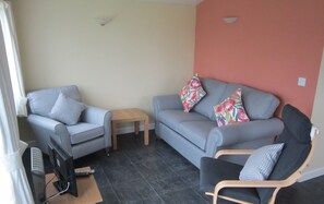 TV - Holidays at Atlantic Bays Holiday Park (Padstow)