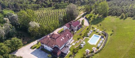 숙박 시설 정면