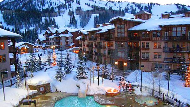 Outdoor pool - Alpine Creek 4 by Mount Majestic (Solitude)