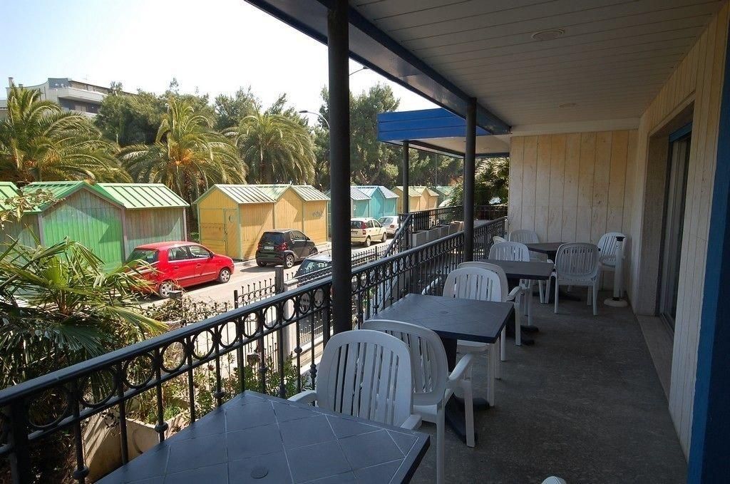 Tempat makan outdoor