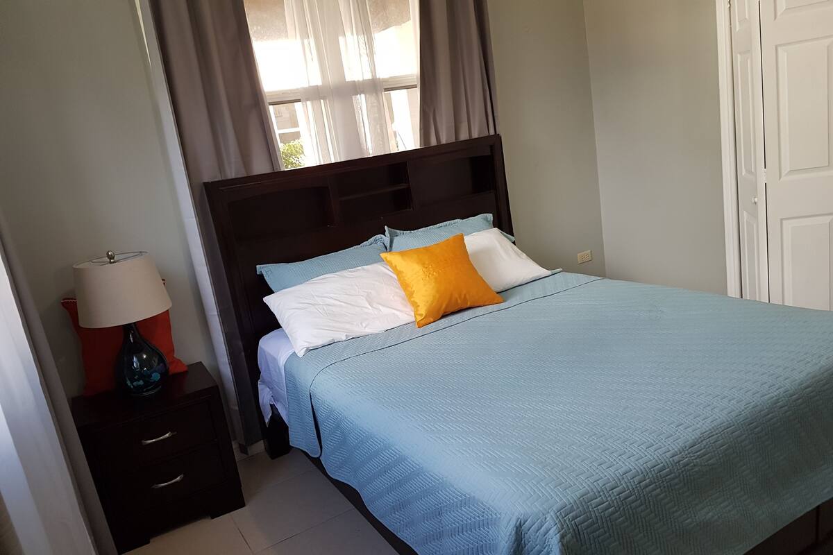 Comfort Apartment, 1 Bedroom, Accessible, Allergy Friendly | 1 bedroom, iron/ironing board, bed sheets