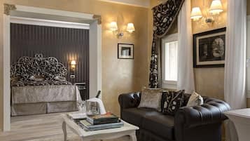 Suite Studio | Literie de qualité supérieure, minibar, coffres-forts dans les chambres