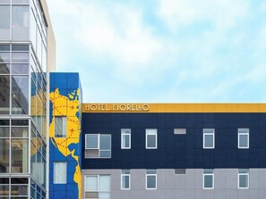 Exterior - Hotel De Point (College Point)