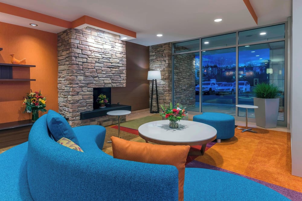 Fairfield Inn & Suites Boston Marlborough/Apex Center