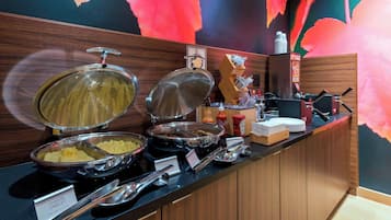 Tägliches inbegriffenes Frühstück zur Selbstbedienung
