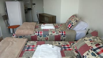 Quarto duplo (Bronze) | Roupas de cama premium, escrivaninha, Wi-Fi de cortesia