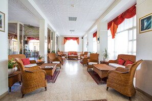 Sala de estar en el lobby