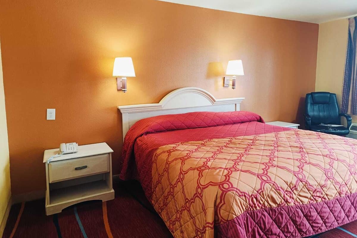 Desk, free WiFi, bed sheets