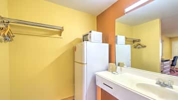 Free toiletries, hair dryer, towels