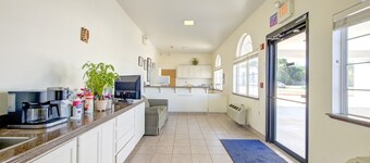 Heights Inn by Townhouse Harker Heights/Killeen