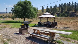 Birthday party area - Countryside Inn (Princeton)