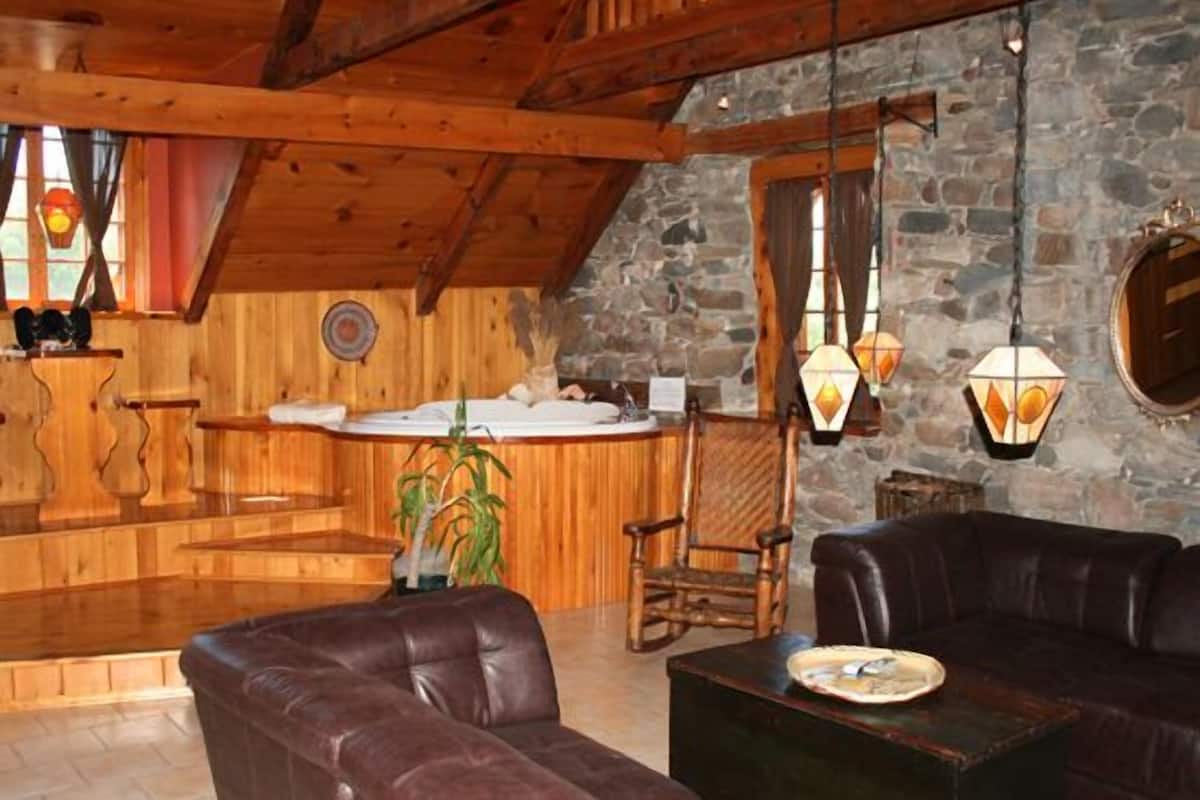 Royal-suite - 1 kingsize-seng - boblebad | Opholdsområde | Fladskærms-tv