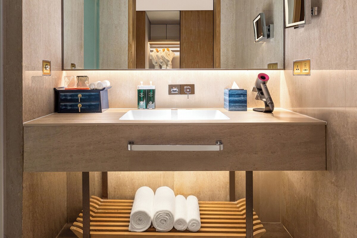 Standardzimmer, 2 Doppelbetten (180 Degree Erhai View)