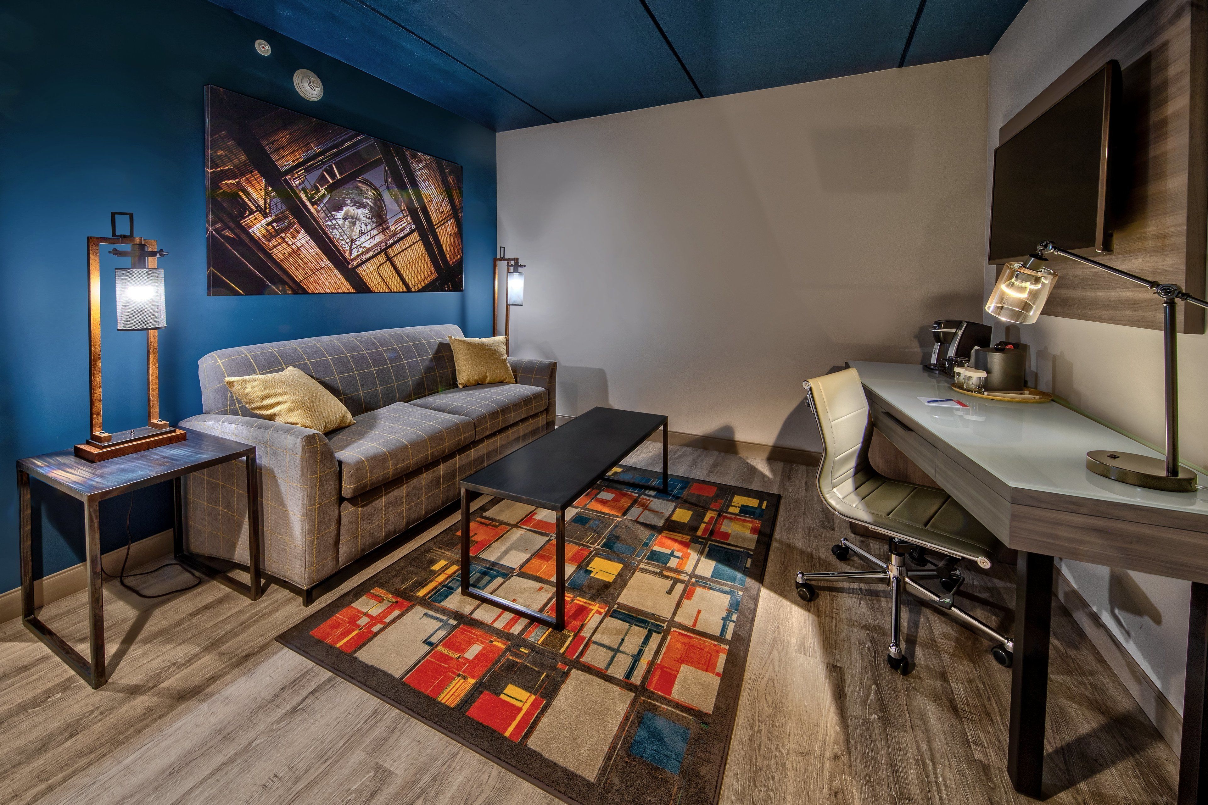 43-inch flat-screen tv with digital channels, tv