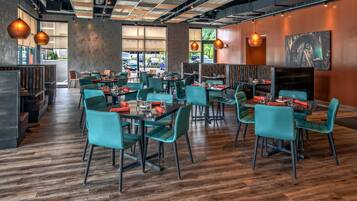 S'hi serveixen esmorzars i sopars