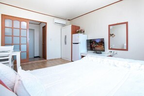 ダブルルーム (8 PY) | WiFi (無料)