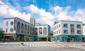 Front of property - Mangsang East House (Donghae)