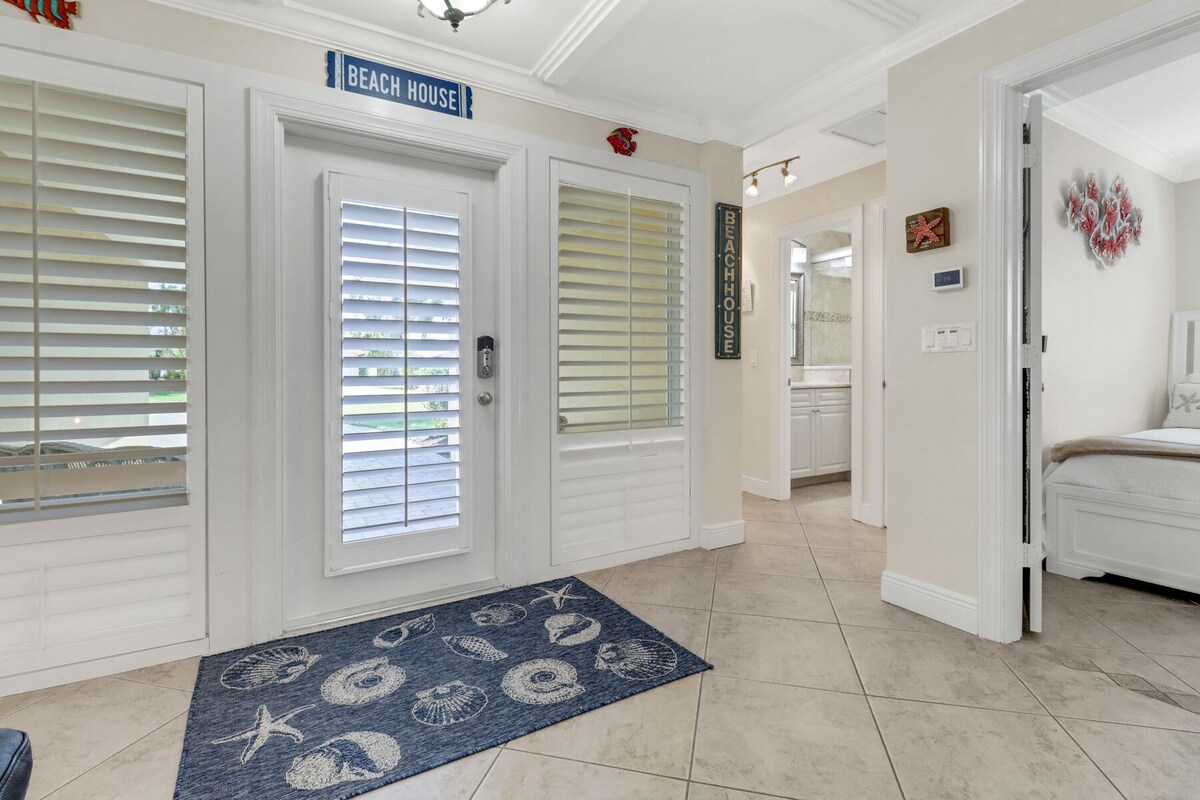 Photo 9 of Walk to Vanderbilt Beach! Private Heated Pool! Close to Mercato and Ritz Carlton