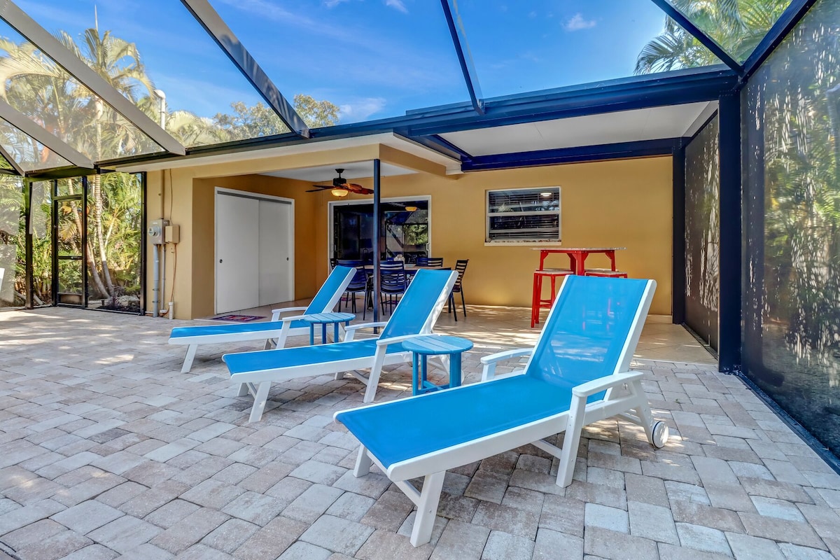 Photo 21 of Walk to Vanderbilt Beach! Private Heated Pool! Close to Mercato and Ritz Carlton