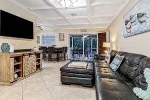 Smart TV, reproductor de DVD y estéreo