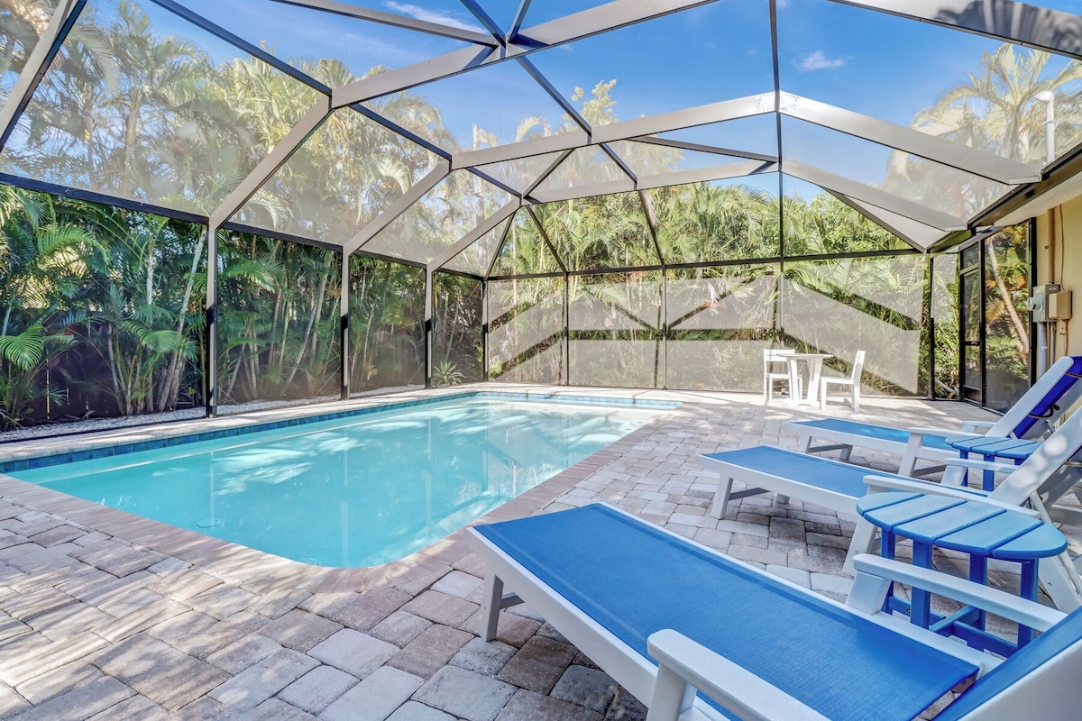 Photo 23 of Walk to Vanderbilt Beach! Private Heated Pool! Close to Mercato and Ritz Carlton