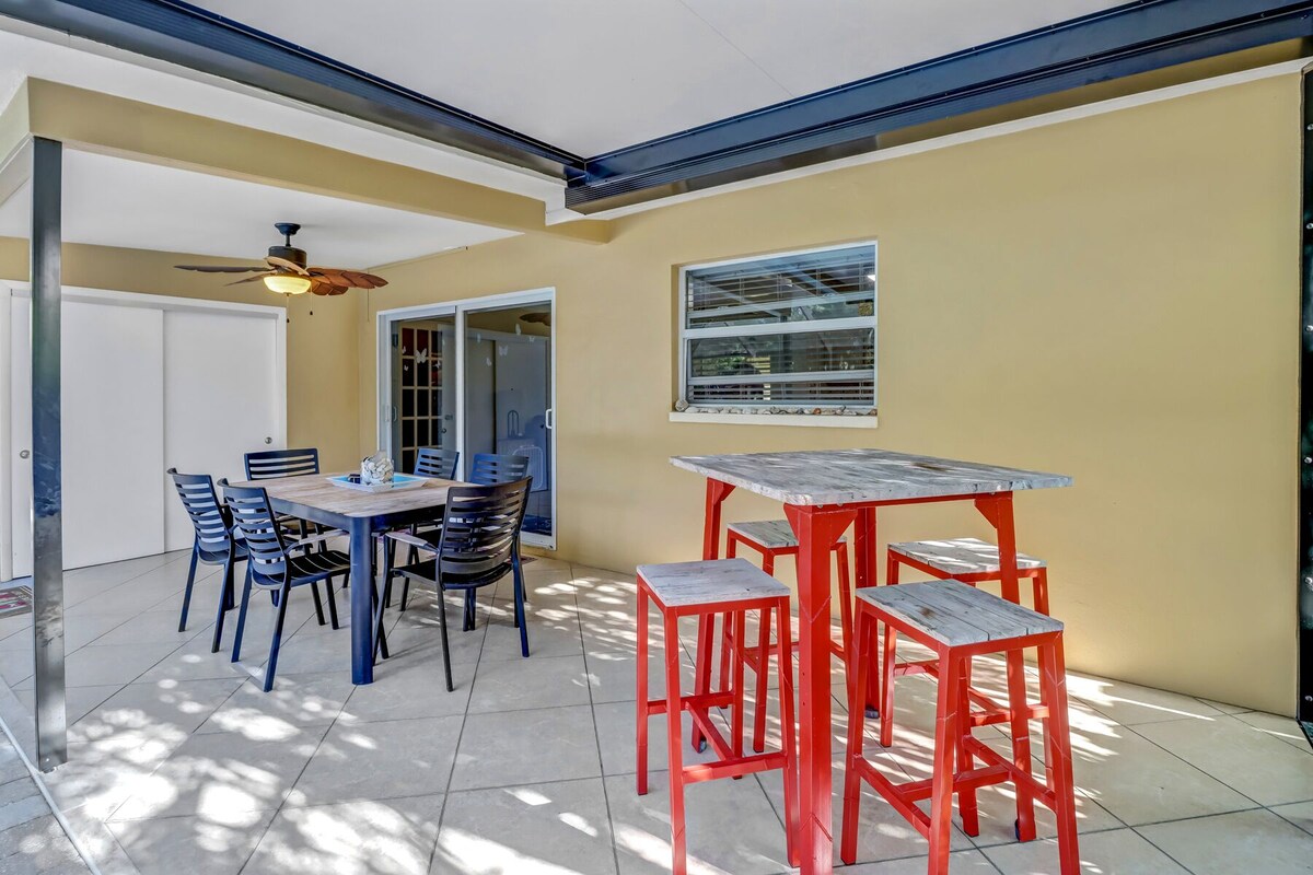 Photo 29 of Walk to Vanderbilt Beach! Private Heated Pool! Close to Mercato and Ritz Carlton