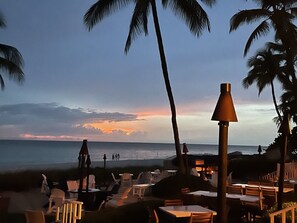 Outdoor dining - Walk to Vanderbilt Beach! Private Heated Pool! Close to Mercato and Ritz Carlton (Naples)