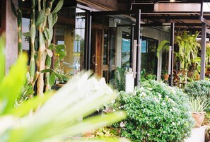 32-Zoll-LCD-Fernseher mit Digitalempfang, Fernseher