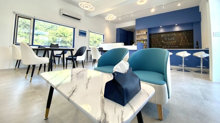 藍白式度假民宿