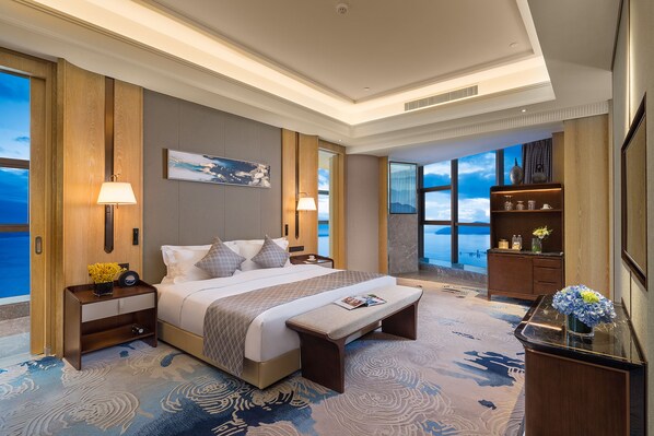 Seaview Deluxe Suite | 1 bedroom, premium bedding, minibar, in-room safe