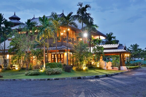 Front of property – evening/night