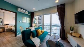 Apartemen Deluks | Area keluarga | TV LCD