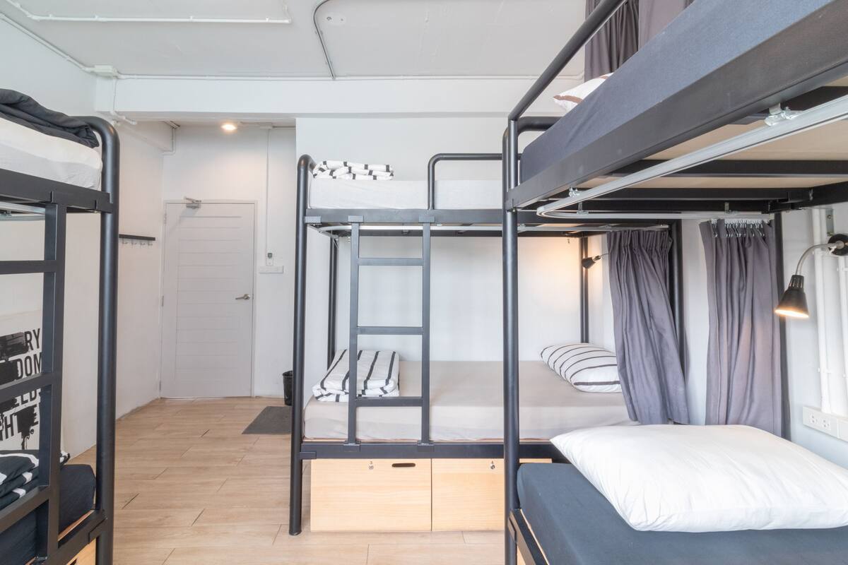 Bunk Bed in Female Dormitory Room | WiFi (free)
