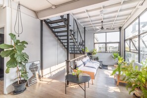 Hallway - Beige Poshtels - Hostel (Bangkok)