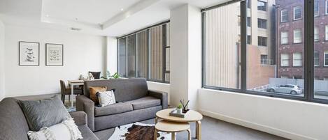 Comfort Apartment, 2 Bedrooms | Living area