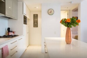 Premium Apartment, 1 Bedroom | Private kitchen