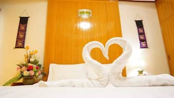 Standard Room | Desk, free WiFi, bed sheets
