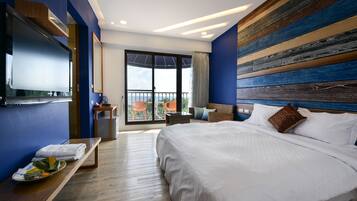 Doppelzimmer, eingeschränkter Meerblick | Verdunkelungsvorhänge, schallisolierte Zimmer, kostenloses WLAN