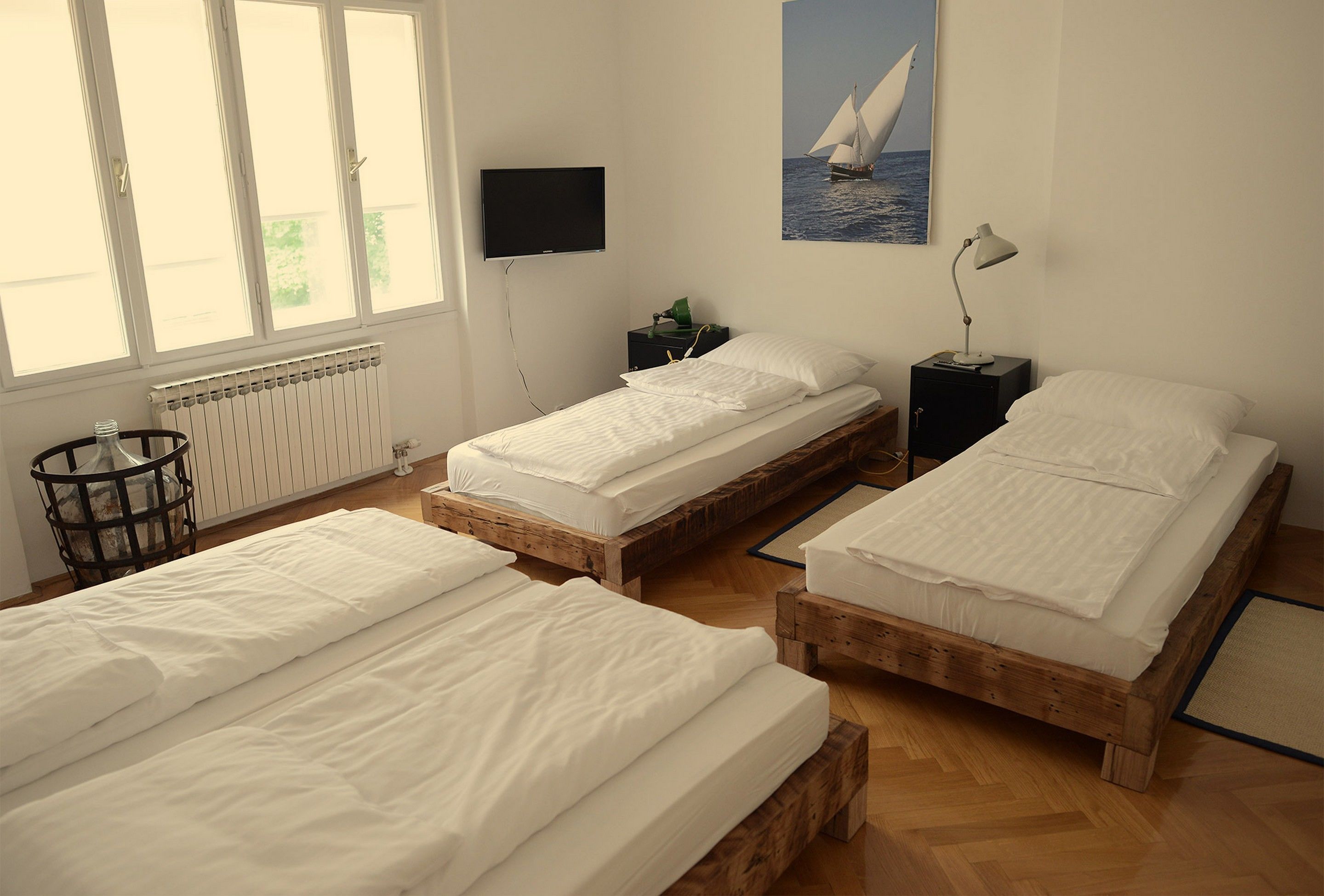 Quadruple Room (with Private External Bathroom) | In-room safe, desk, free cribs/infant beds, bed sheets