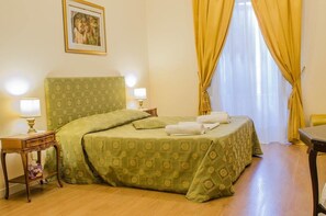 Standard Double Room | In-room safe, desk, free cribs/infant beds, free WiFi - Gioielli di Cornelia (Rome)