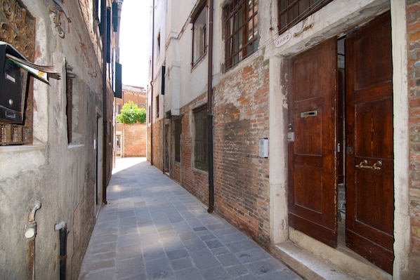 Entrée de l’hébergement
