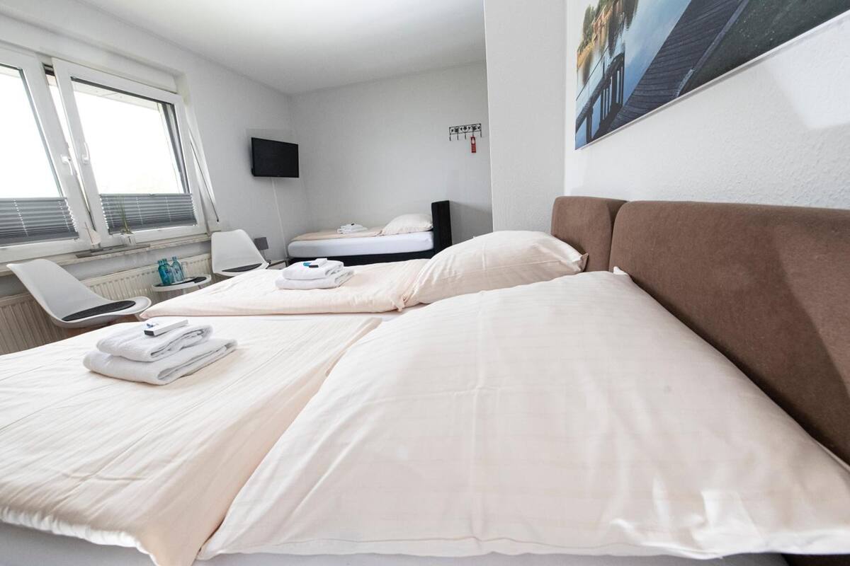 rollaway beds, free wifi, bed sheets, wheelchair access