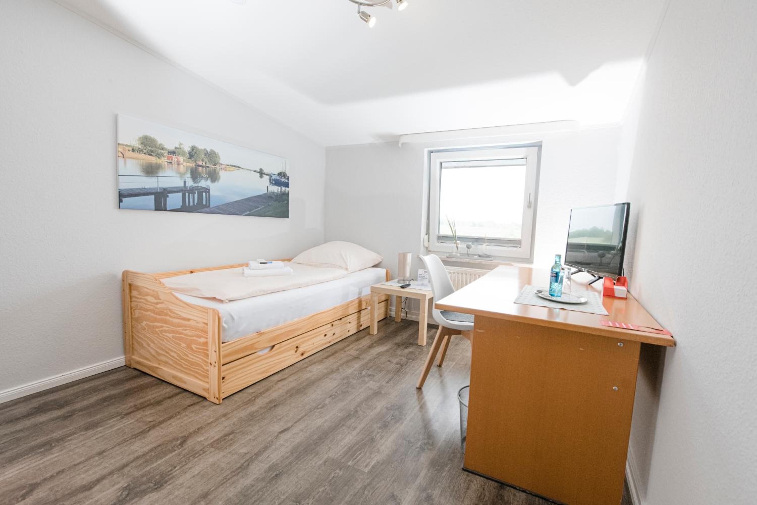 rollaway beds, free wifi, bed sheets, wheelchair access