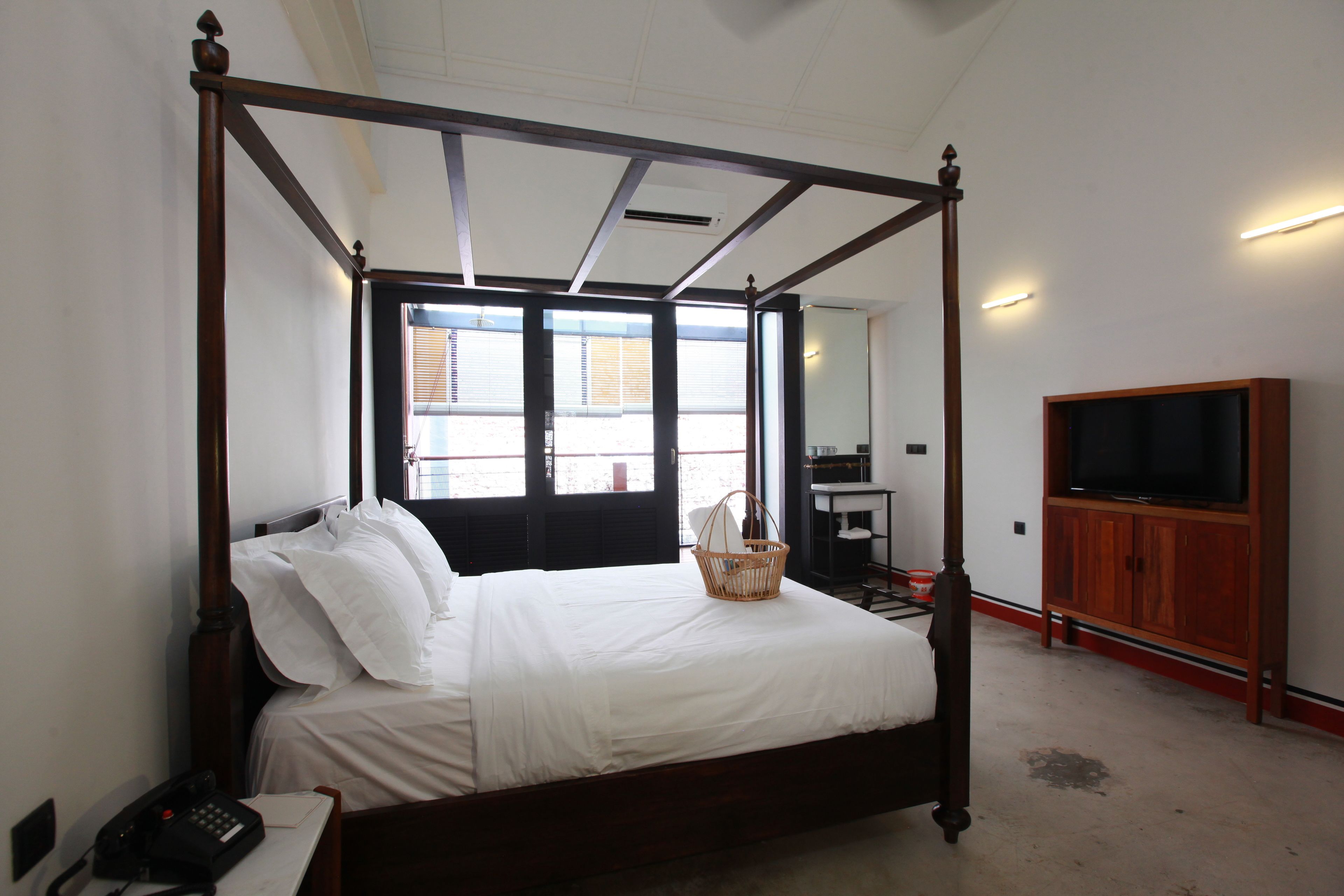 1 bedroom, in-room safe, iron/ironing board, free wifi