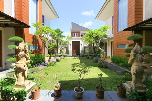 Garden view - The Casa Uli Villas Jimbaran (Jimbaran)