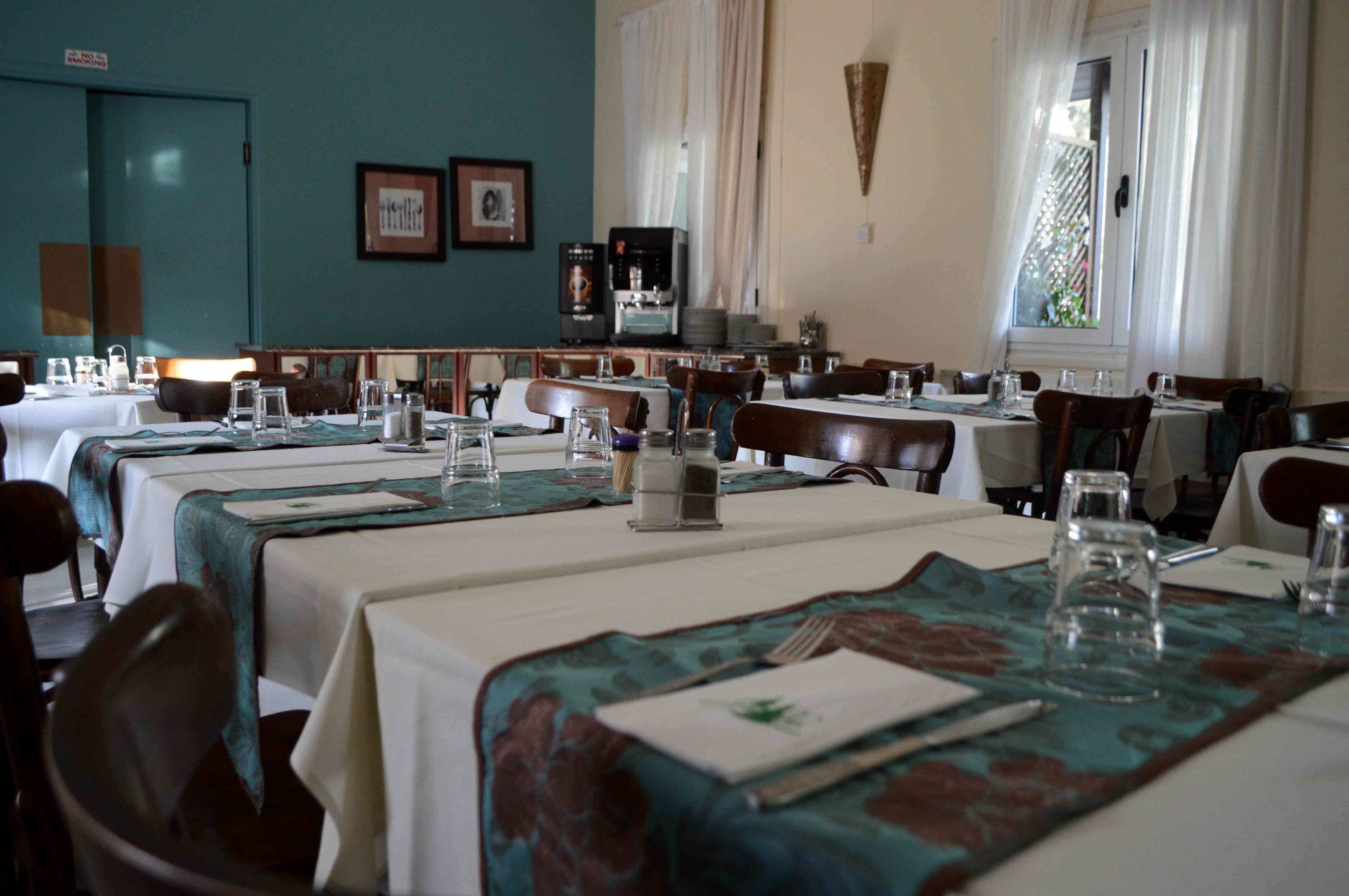 Desayuno bufé gratuito y diario