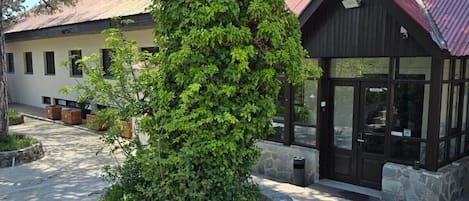 Voorkant van accommodatie